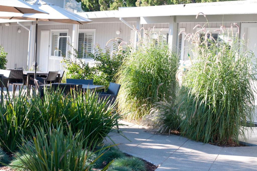 Hotel Hot Springs - Authentic Hot Springs & Calistoga