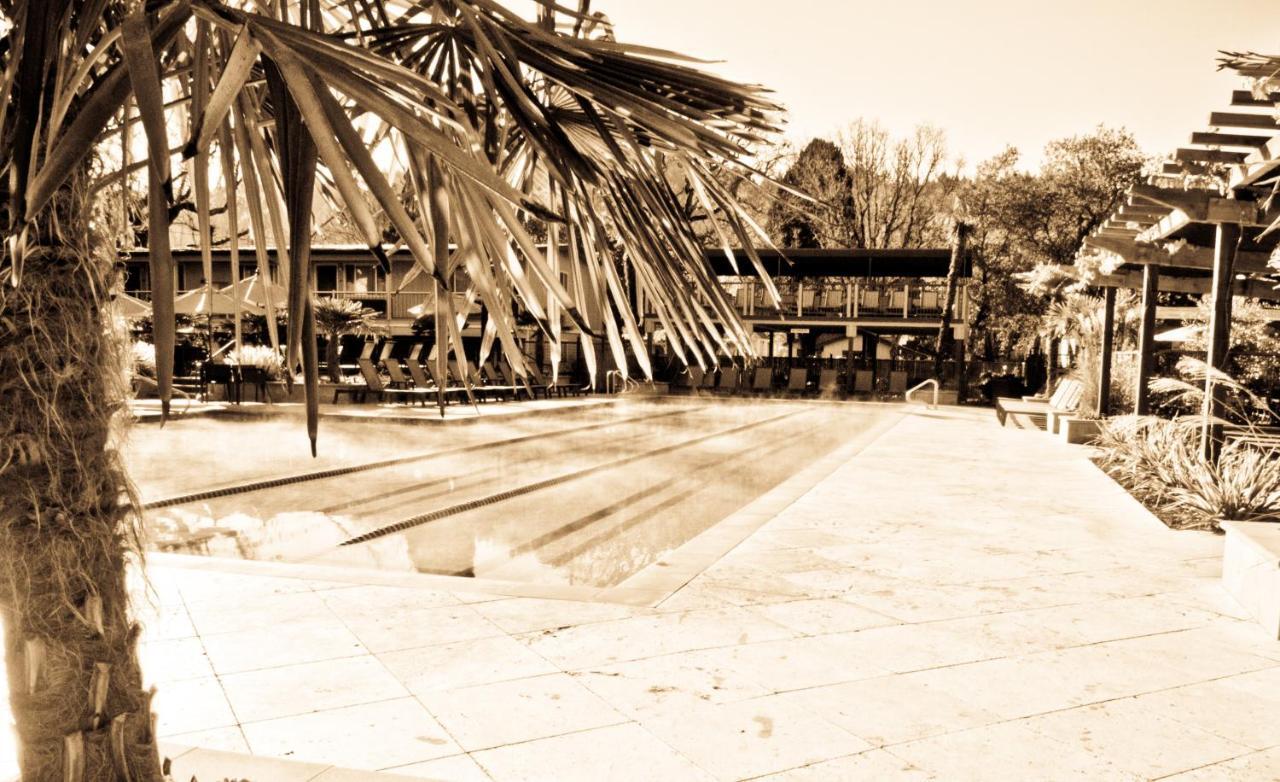 Hot Springs - Authentic Hot Springs & Hotel